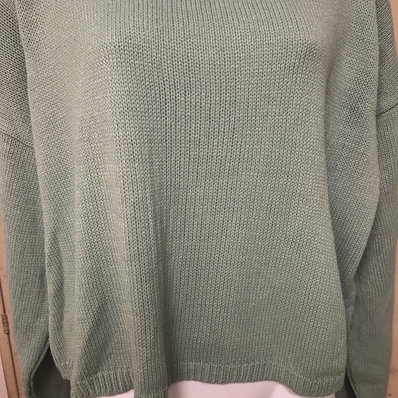 Nasty Gal Sweater Sage Green Crop Off The Shoulder Size M - Picture 5 of 9